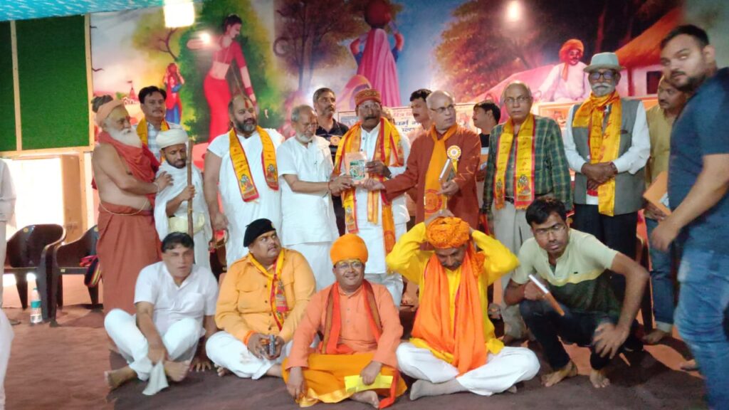 ठाकुर जोगेंद्र सिंह भदोरिया ने समस्त क्षत्रियों को महाराणा प्रताप की मूर्ति स्थापित कराने की सौगंध दिलाई।